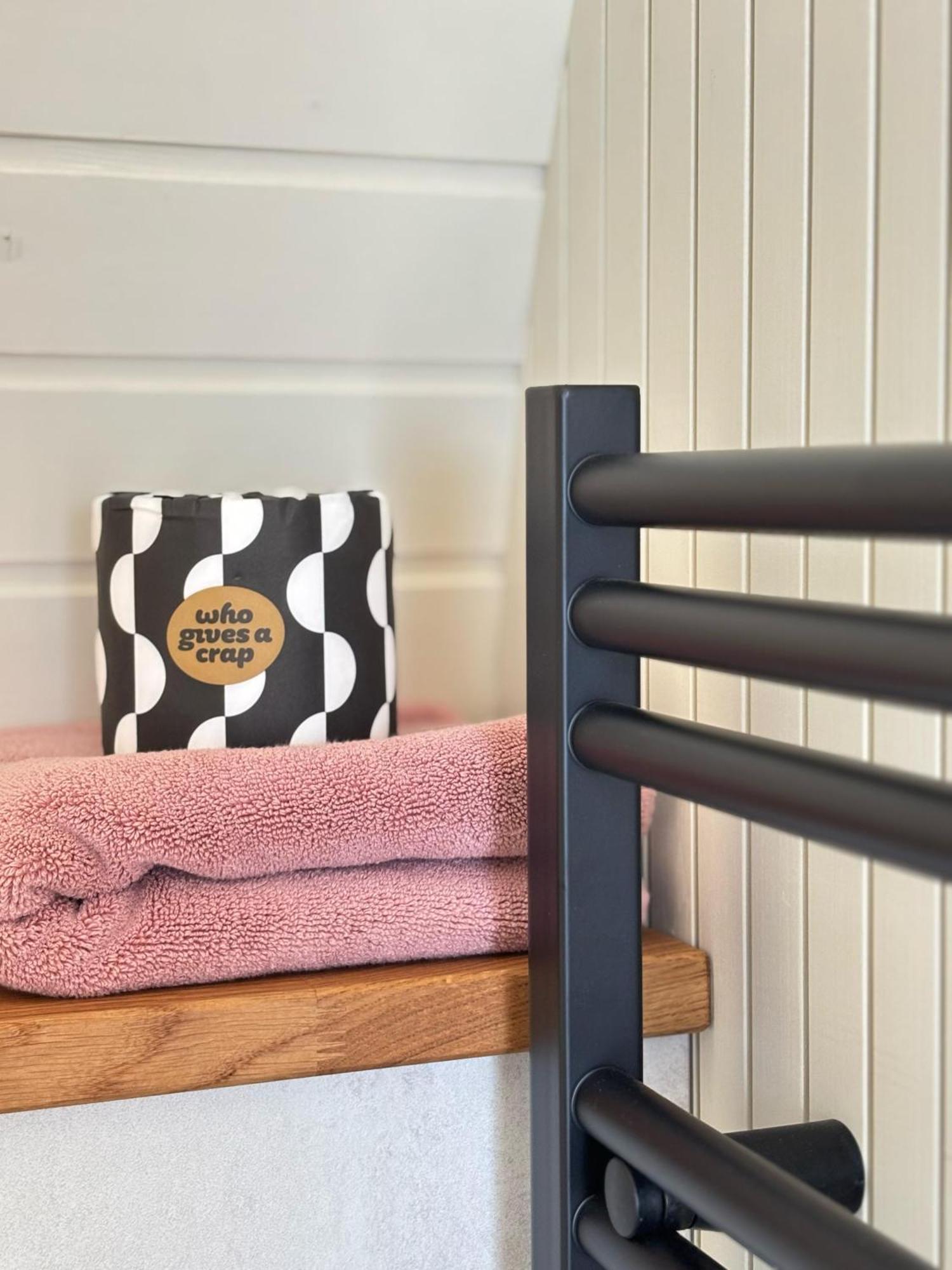 Quarrywood Glamping Tenby Bagian luar foto
